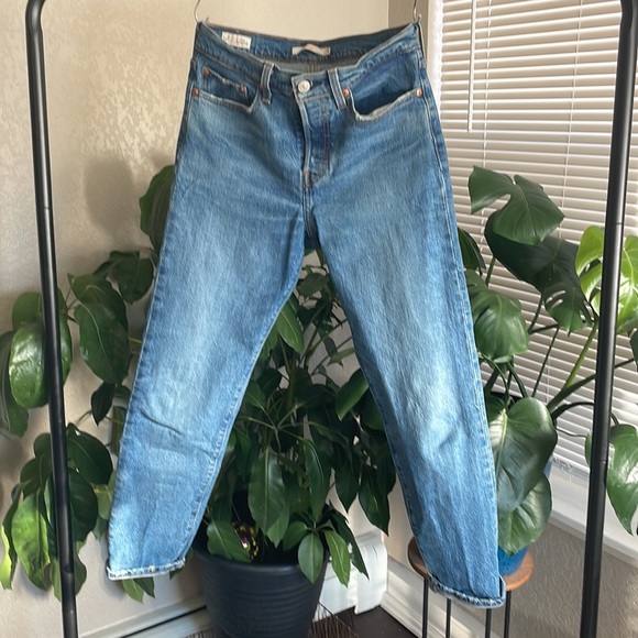 Levi’s wedgie icon jeans, size 28 - Picture 4 of 4